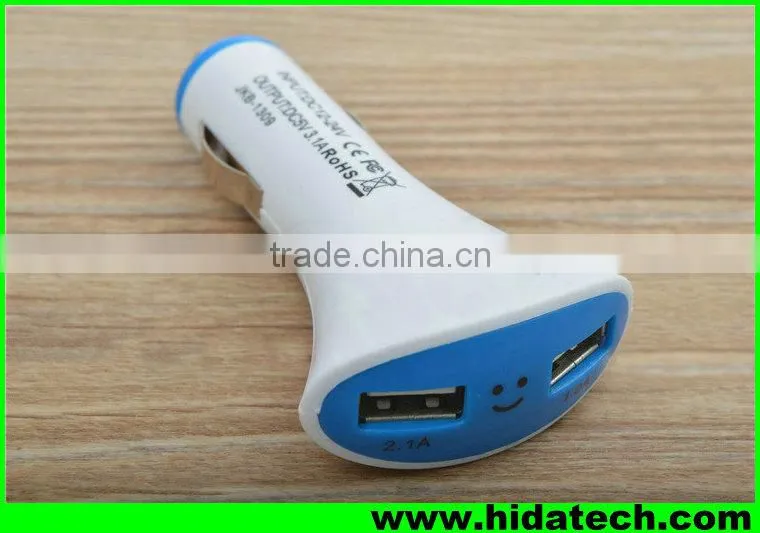 Christmas promotional dual usb electric car charger adapter for iphone in fanshaped with smile face