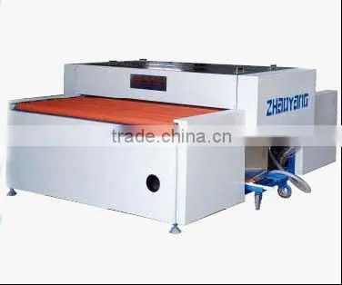 REOO cleaning machine used to wash tempered glass used in solar panel