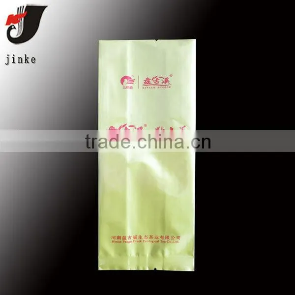 Fin seal with side gusset pouch