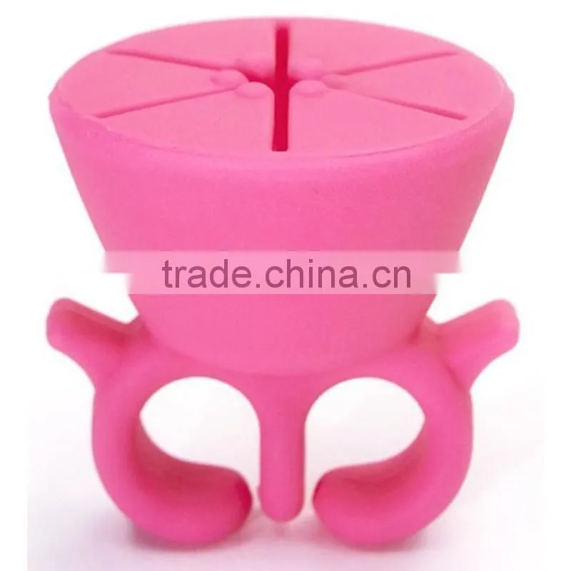 Wearables nail polish bottle holder Nail oil bottle sets lazy bones articles