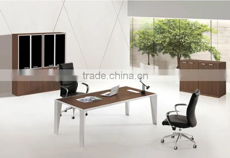 Guangzhou factory customized eco-friendly shiny executive desk