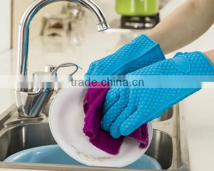 2016 Hot selling kitchen golve/heat resistant oven silicone glove