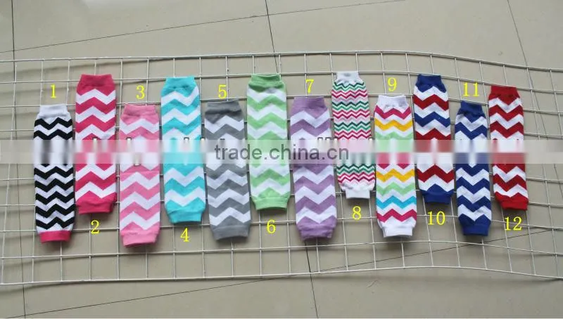 2013 new design Wholesale baby chevron print ruffle leg warmer