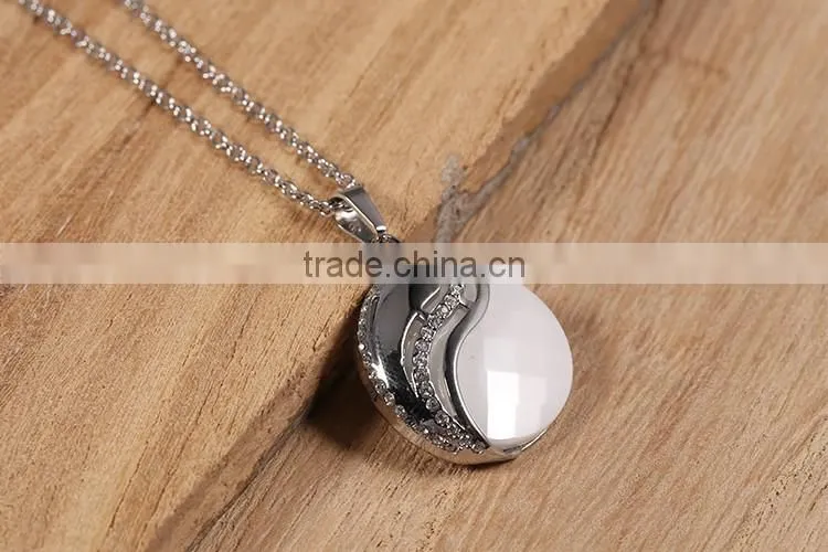 China Black White CeramicsTai Chi Pendant mens necklace