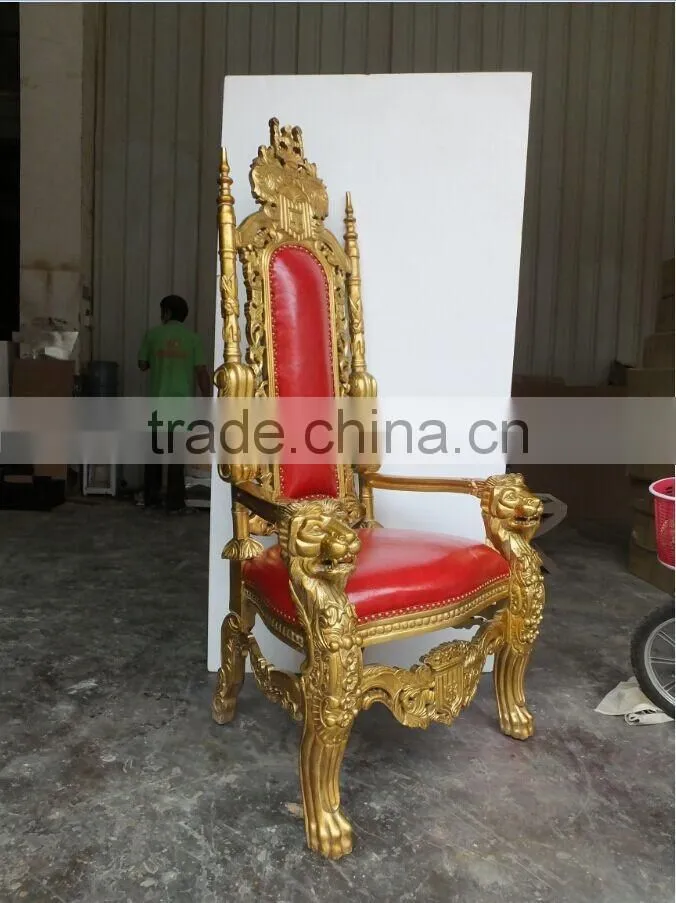 wedding stage bride and groom king and queen chairs