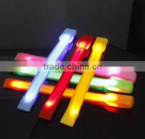 LED Nighlight Glow Glowing Wristband Bracelet Party Dance Bar Disco Bangle Light