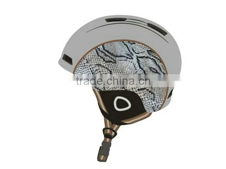 High Credit Winter Safety Helmet With Chin Strap