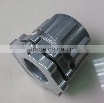Pulse valve bulkhead connector