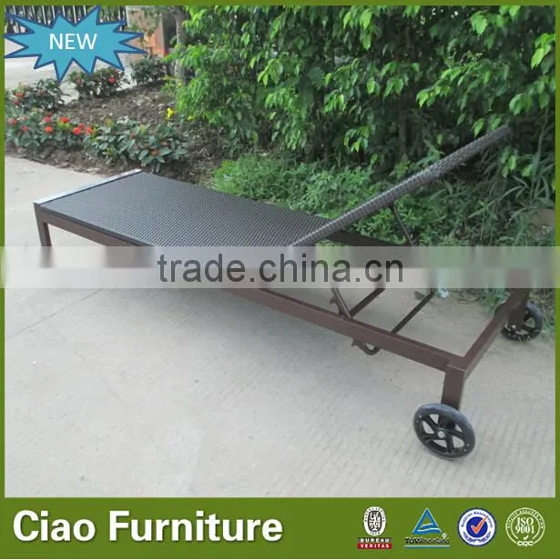 Foshan China furniture plastic rattan beach lounge chair