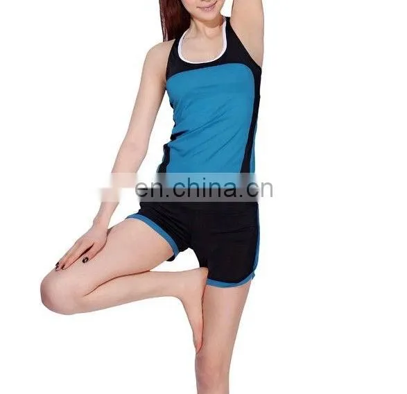 Woman simple design sport wear