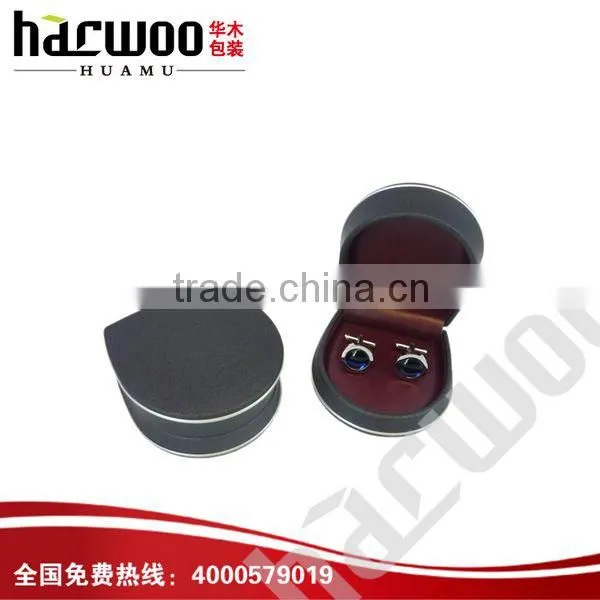 Traditional smaller cuff-link case hinged