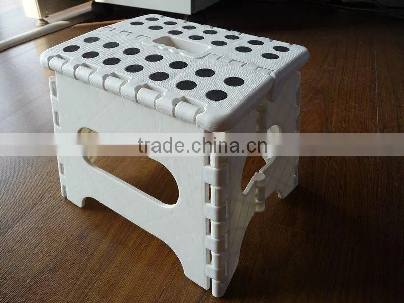 Cute and popular mini portable plastic folding step stool