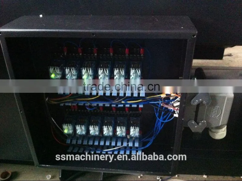 Variable pump 70T injection molding machine, oversea service available