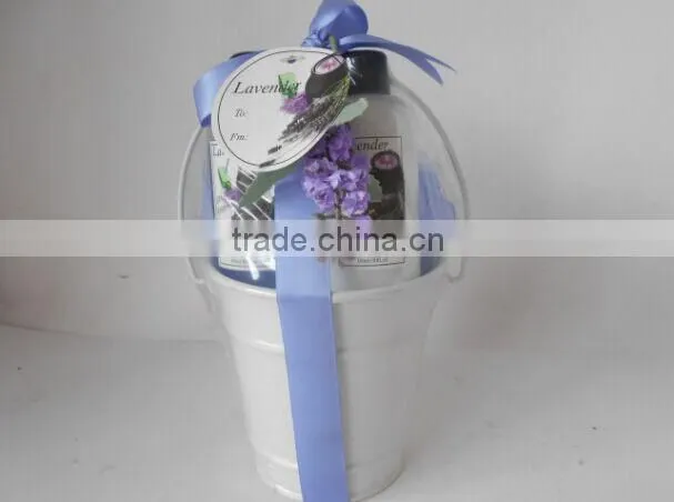 Toiletries gift set