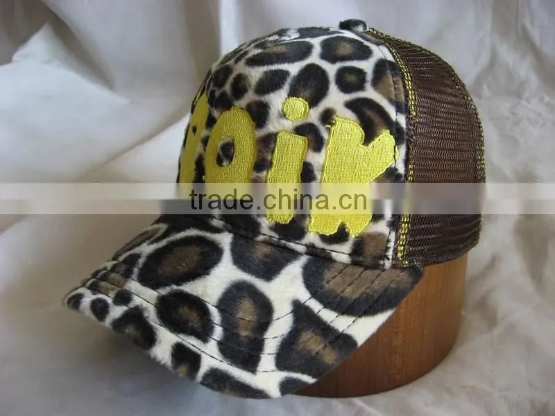 Cheap fashion 5 Panel mesh trucker cap