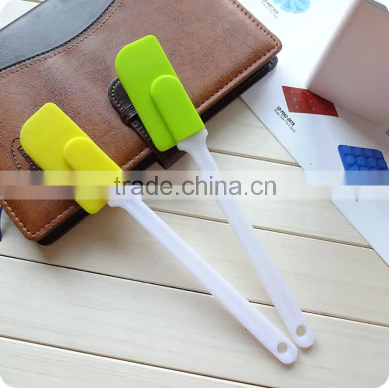 Amazon Hot Selling Solid Core and Hygienic Solid Coating Silicone Pastry Basting Grill Silicone Barbecue Brush