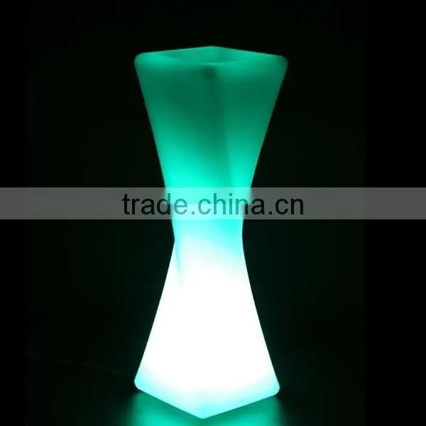 new arrival charging hot sale battery operation moving colours candle led light