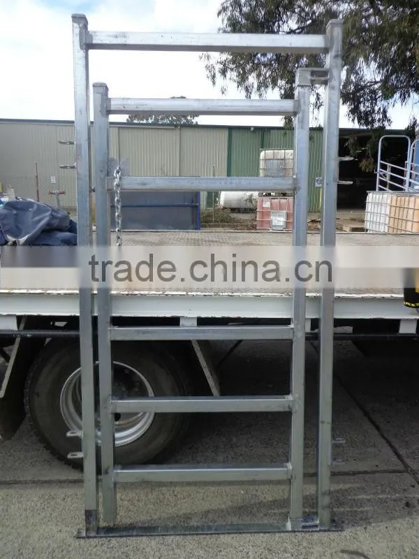Galvanised 1.8m high cattle panels(sales1@china-metal-fence.com)
