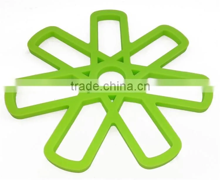 Silicone pot trivet