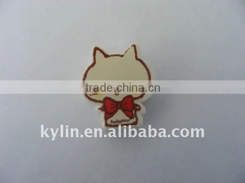 strawberry shape paper clip
