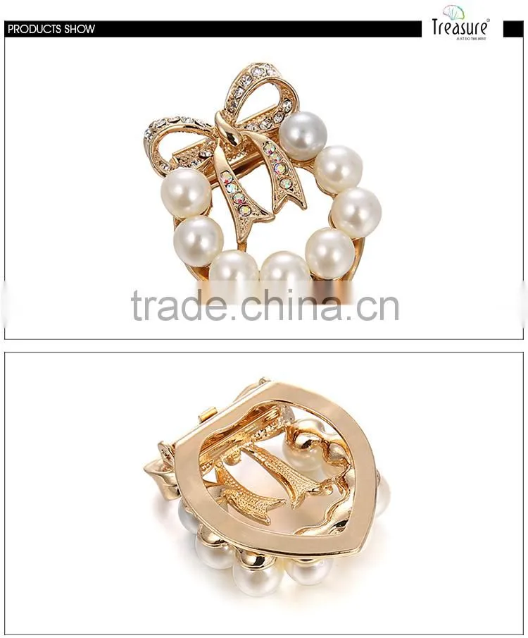 Fashion 2016 golden alloy pearl and rhinestone cute bowknot brooch jewelry