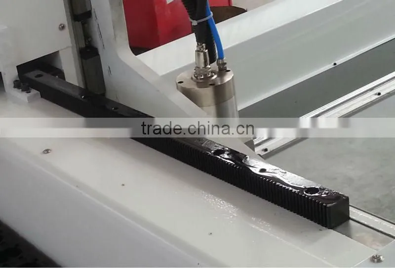 Statue cnc wood router for carving round timber and square timber woodworking rotary machine for sale