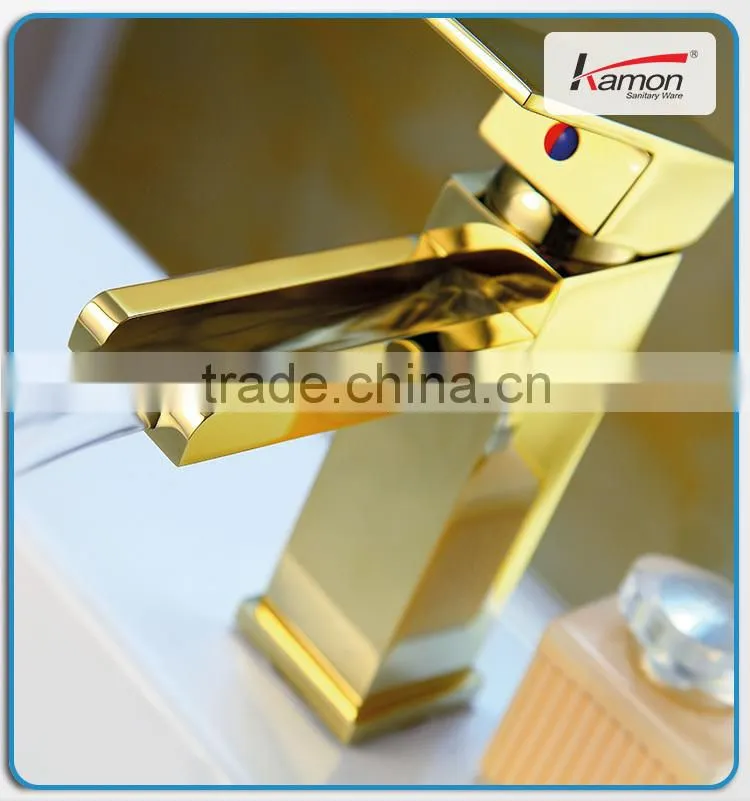 Sanitary Ware Chrome Single Line Brass Tap Faucet