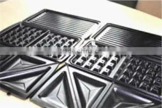 Mini pancake sanwich waffle maker with detachable plate