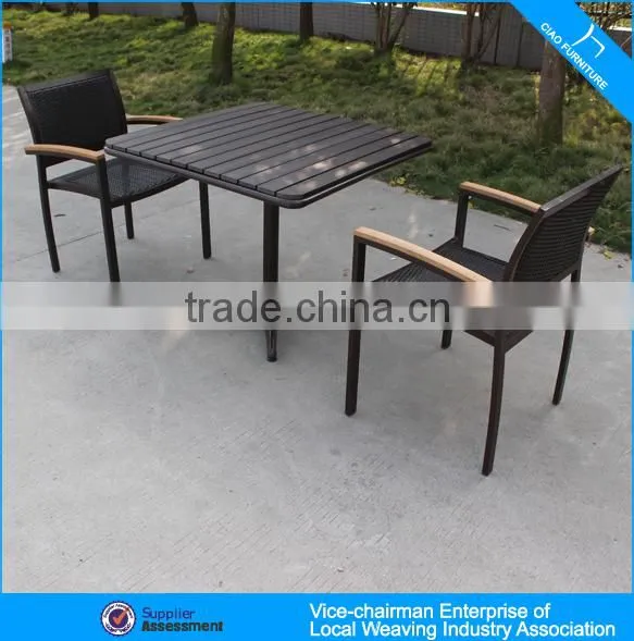 Outdoor ps-wood on top pub table and chairs 646+8604