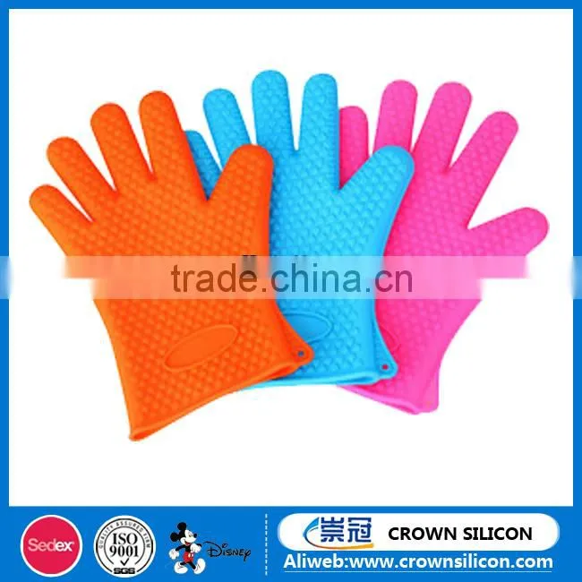 Low MOQ silicone heat resistant gloves/silicone oven mitts for oven cooking/silicone bbq baking gloves
