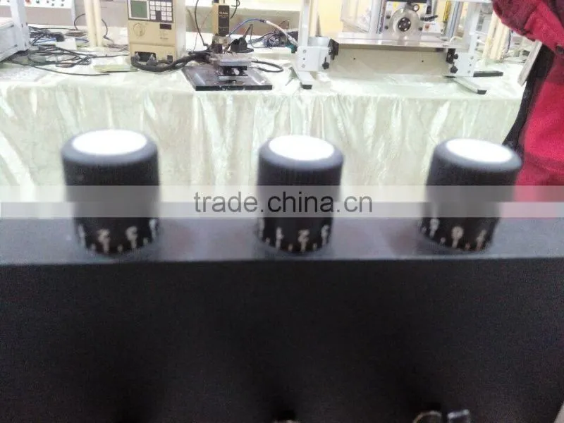 Motorized PCB Depaneler with multi-blade
