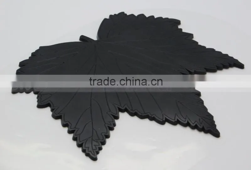 Wholesale Maple Leaf Magic Sticky Pad Anti-Slip Anti-shake Car Pad for Cell Phone 6