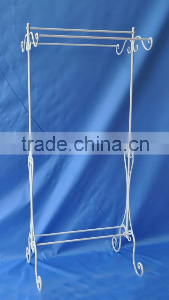 Hot sale simple metal bulk clothes hangers