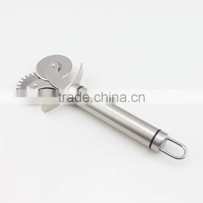 Sharp Blade Double Wheel Novelty Slicing Pizza Cutter