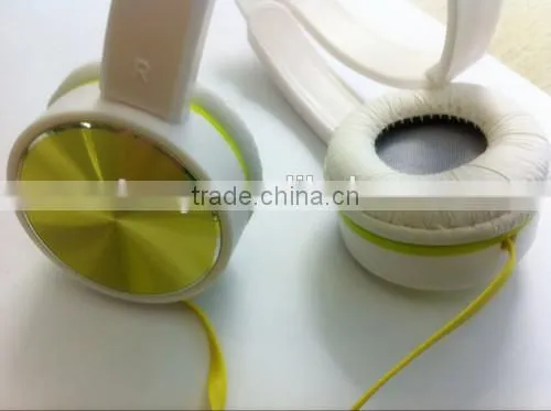 Foldable stereo headphones