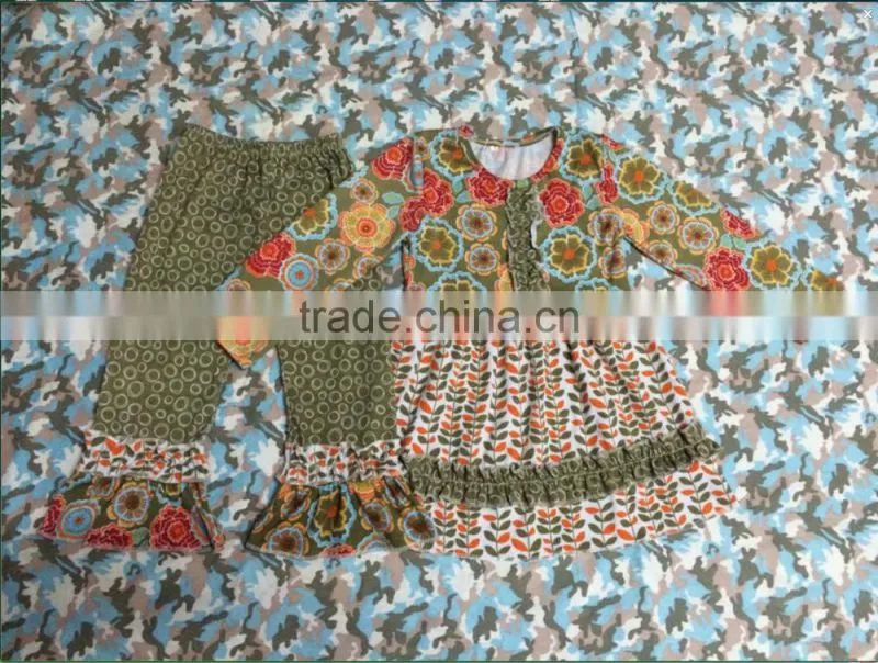 With a pretty little girl suits, cheap wholesale, large amount of discount, the little girl's love cotton suit