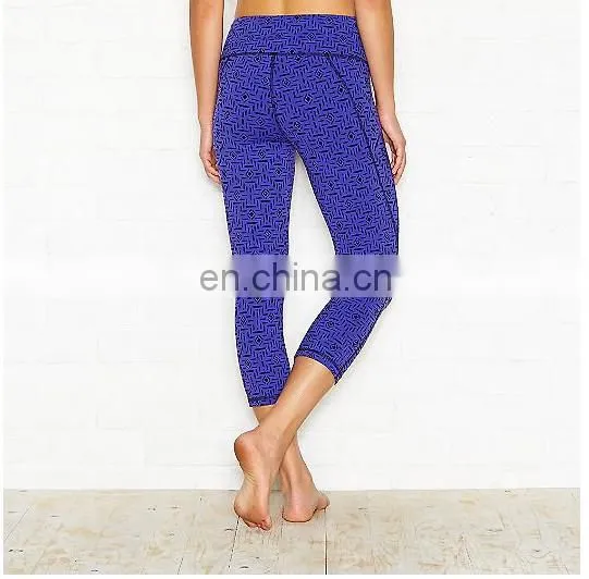 Yihao trade assurance Wholessle New fashion gym women's sportswear legging Perfect Core Capri Legging