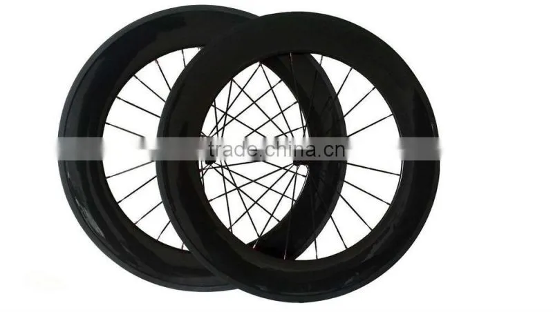 China carbon rim New carbon bicycle wheelset 700c 88mm road bike clincher glossy 700c 88mm carbon 3k glossy 20/24 spokes