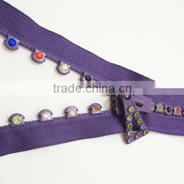 Decorative plastic rhinestone zippers for handbags