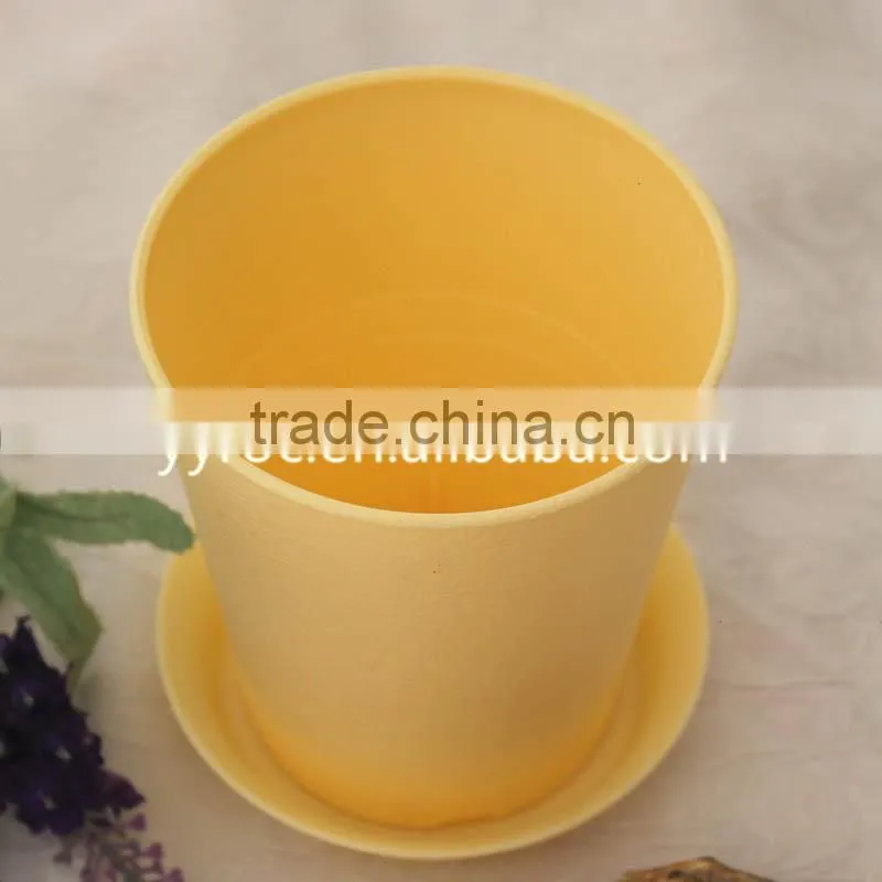balcony or table plastic flower pot