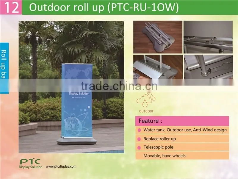 Retractable banner stand