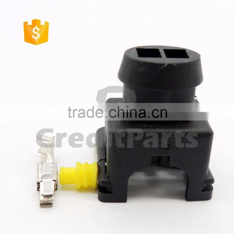Automobile small car engine fuel pump DSCN4873 Walbro terminals and connector used cars