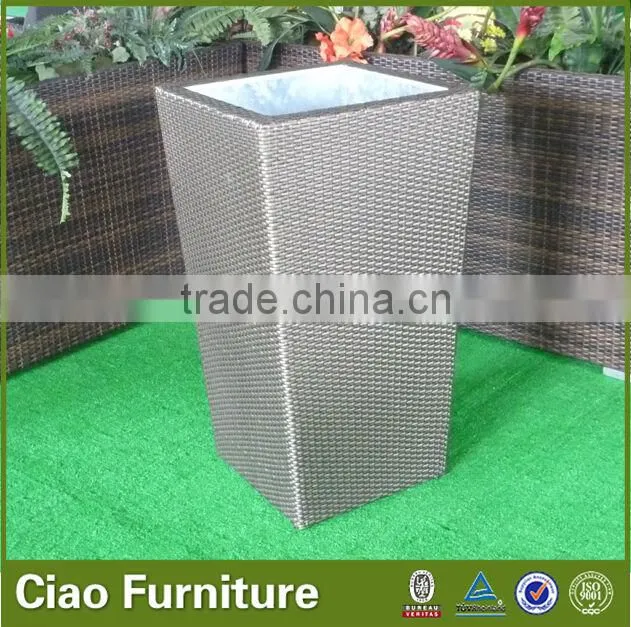 patio plastic flower pot