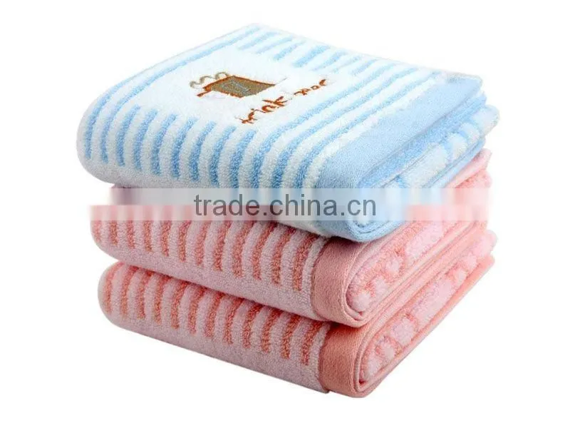 YARN DYED MENTION THE RABBIT TOWELS