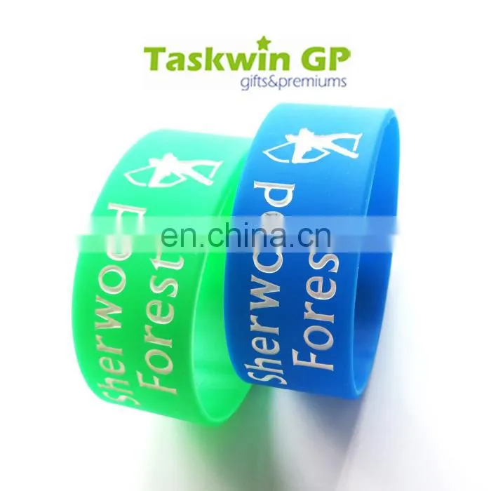 Cheap price high quality embossed custom logo silicone wristband