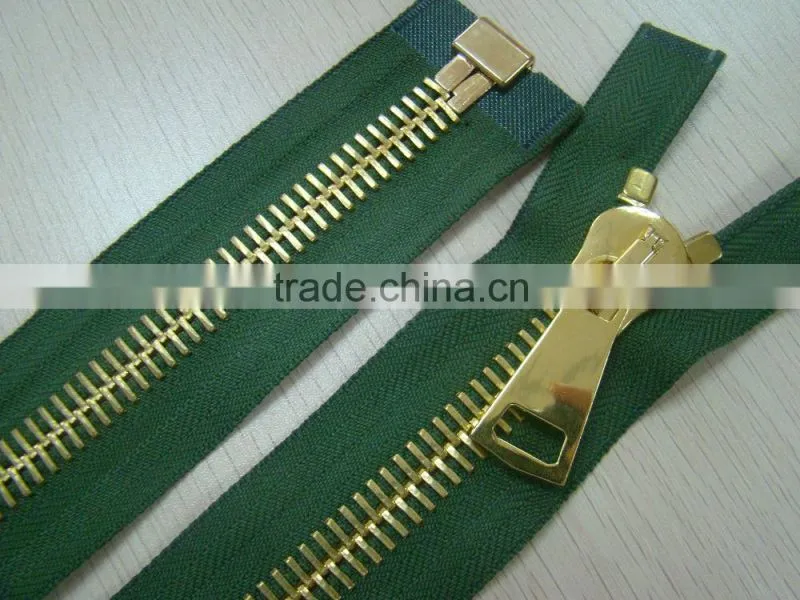 Two way open end metal zipper and double sliders metal zipper
