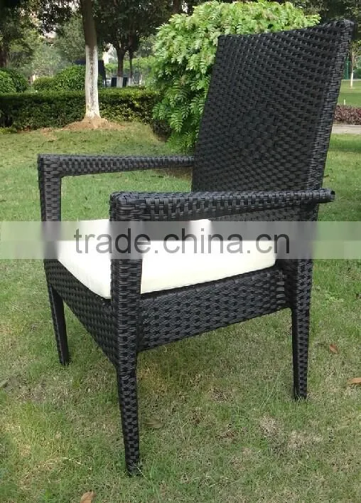 simple rattan dinning garden set
