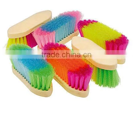 horse brush with pp bristles