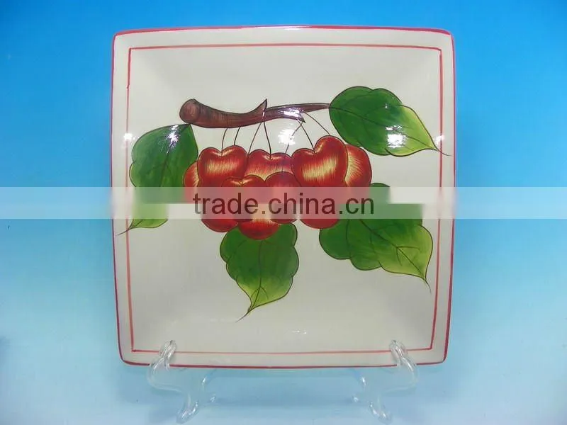 ROUND GRAPE WHITE CERAMIC PLATE
