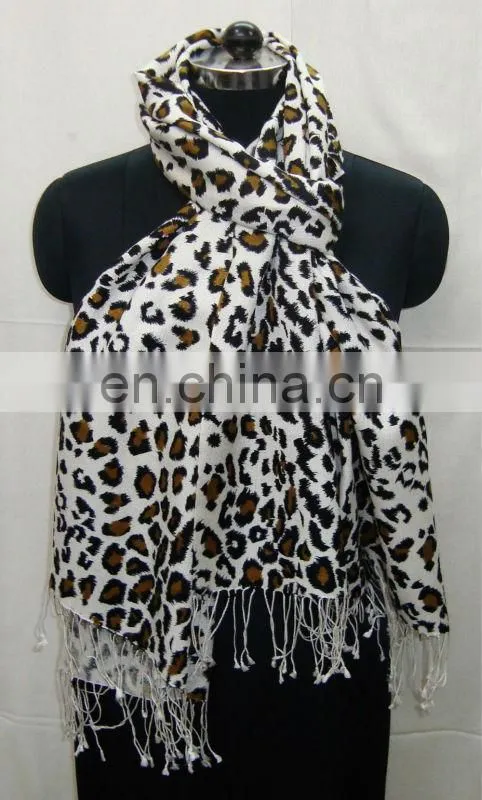 Animal print stoles {zebra}